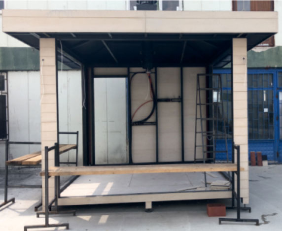 Guillotine Glass BBQ Cabin: Modern Gourmet Area with Movable Glass System