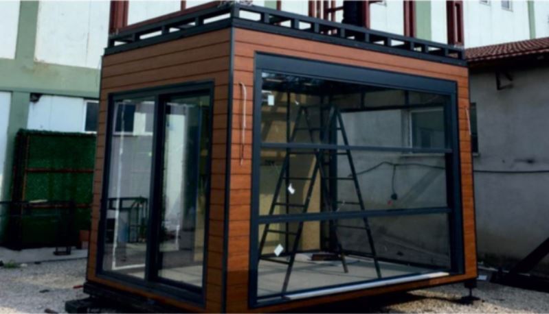 2-Storey (Duplex) Living Space: Modern Design with Guillotine Glass